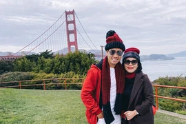 Ngôi sao hiếu thảo chu cấp cho mẹ vài nghìn USD/tháng, đi du lịch khắp thế giới 