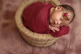 Vừa sinh con, vợ cầu thủ nối tiếng liền 'bóc phốt' chồng cực căng 