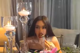 Hoa hậu Thùy Tiên và những khoảnh khắc ăn uống bình dị đáng yêu