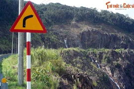 Chinh phục con đèo “mới toanh”, ngoạn mục nhất tỉnh Khánh Hòa