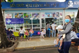 Đấu thầu ở bệnh viện "cực kỳ khổ sở"