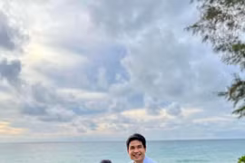 Chuyện tình hoa hậu chuyển giới đẹp nhất Thái Lan