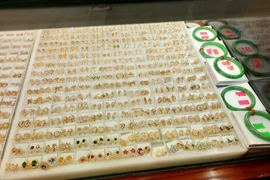 Giá vàng hôm nay 17-10: Nhà đầu tư chớp thời cơ lướt sóng