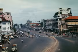 Loạt ảnh để đời về đại lộ Lê Lợi ở Sài Gòn xưa 