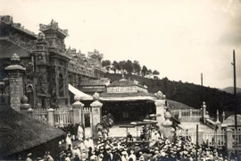 Hình độc về đám tang vua Khải Định năm 1926