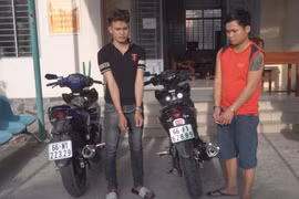 Dùng súng nhựa cướp 1.420 gói thuốc lá lậu