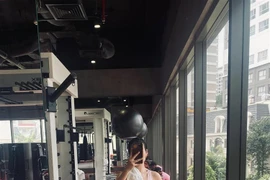 Võ Hạ Trâm khoe cơ bụng 6 múi sau nhiều năm ăn chay trường