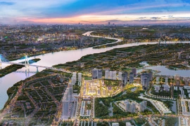 Tây Hồ Tây: Bí ẩn “tọa độ vàng” của giới thượng lưu Hà Nội