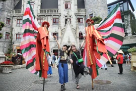 Có gì trong cái “bắt tay” giữa Sun World và Lữ hành Saigontourist? ​