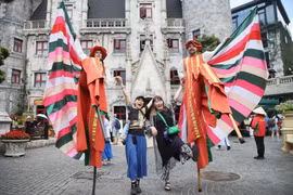 Có gì trong cái “bắt tay” giữa Sun World và Lữ hành Saigontourist? ​