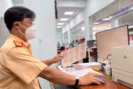 Từ 15/8, không nộp phạt vi phạm giao thông sẽ không được đăng ký xe