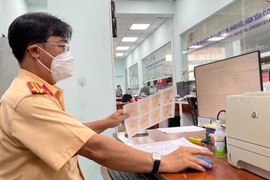Từ 15/8, không nộp phạt vi phạm giao thông sẽ không được đăng ký xe