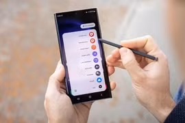 Thời điểm không nên dùng điện thoại, bất chấp sử dụng gây hại sức khỏe