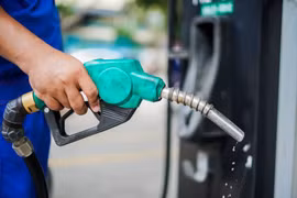 Giá xăng tăng hơn 1.000 đồng/lít từ 15h hôm nay