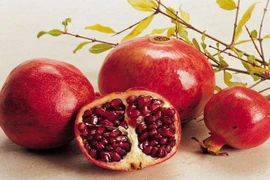  Ăn lựu cách này vừa đẹp da vừa giúp vòng một quyến rũ