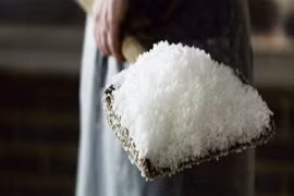 Tác dụng chữa bệnh ít người biết của muối ăn