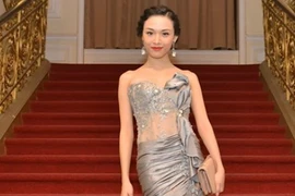 Tiết lộ cuộc sống của HH Phương Nga trong “hợp đồng tình ái“