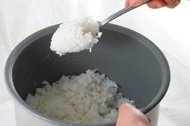 Không muốn bị bệnh, tuyệt đối không hâm lại thức ăn này