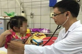 Cứu sống bé gái viêm cơ tim cấp, biến chứng rối loạn nhịp tim 