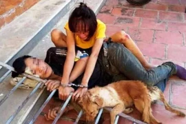 Đôi tình nhân trộm chó bị xích chung với tang vật ở Thanh Hóa