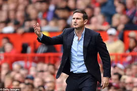 HLV Lampard phải làm gì sau 'cú tát như trời giáng' của MU?