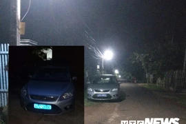 Giám đốc nhà khách Tỉnh ủy Đắk Lắk đi ăn cưới bằng xe biển xanh