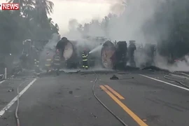 Hiện trường tai nạn giao thông nghiêm trọng ở Mexico, 24 người chết