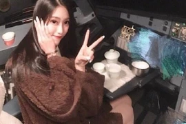 Cho nữ sinh vào buồng lái, phi công Trung Quốc bị cấm bay vĩnh viễn