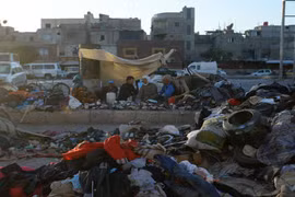 Cuộc sống trong đống đổ nát ở thủ đô Syria