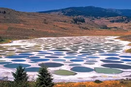 Khám phá những địa điểm kỳ lạ nhất hành tinh 