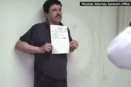 Tường tận cảnh lấy máu trùm ma túy khét tiếng El Chapo