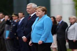 Ba lần run rẩy của Thủ tướng Merkel khiến Châu Âu lo ngại
