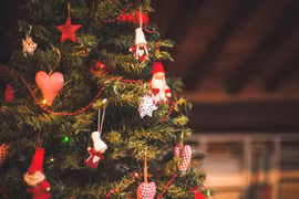 Bất ngờ về truyền thống ngày lễ Giáng sinh của nước Anh