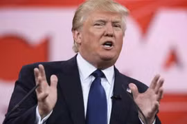 TT Obama chê Donald Trump "dốt" về chính sách đối ngoại 