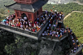 Ngôi chùa lớn nhất thế giới ở Hà Nam sở hữu những kỷ lục Guinness nào?