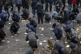 Cuộc sống người tị nạn trong nhà kho bỏ hoang ở Serbia