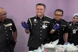 Malaysia bắt giữ 104 người Trung Quốc tham gia lừa đảo trực tuyến