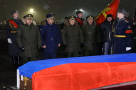 Chùm ảnh thi thể phi công máy bay Su-24 về đất mẹ