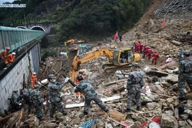 Hiện trường vụ lở đất kinh hoàng ở Trung Quốc