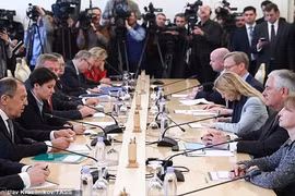 Ảnh: Giữa căng thẳng, Ngoại trưởng Nga-Mỹ hội đàm ở Moscow