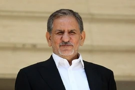 Iran bất ngờ “thách thức” lệnh cấm vận của Mỹ