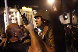 Thổ Nhĩ Kỳ sa thải hơn 2.700 thẩm phán sau đảo chính