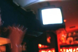 Chấn động vụ bé gái 11 tuổi bị cưỡng hiếp, ép bán dâm trong quán karaoke