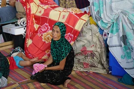 Khốn khổ cuộc sống người dân Philippines chạy khỏi Marawi