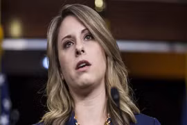 Nữ nghị sĩ Mỹ xinh đẹp từ chức giữa bê bối tình dục