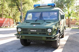 Hết châu Phi, Trung Quốc lại tặng vũ khí cho Nam Mỹ