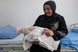 Ảnh: “Mầm sống” ở thị trấn Iraq sạch bóng phiến quân IS 