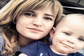 Mải vui bên người tình, ác mẫu bỏ đói con đến chết