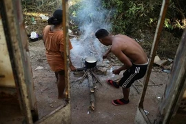 Cuộc sống vô định của người dân Venezuela tại biên giới Brazil