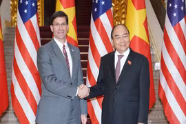 Một ngày của Bộ trưởng Quốc phòng Mỹ Mark Esper tại Việt Nam